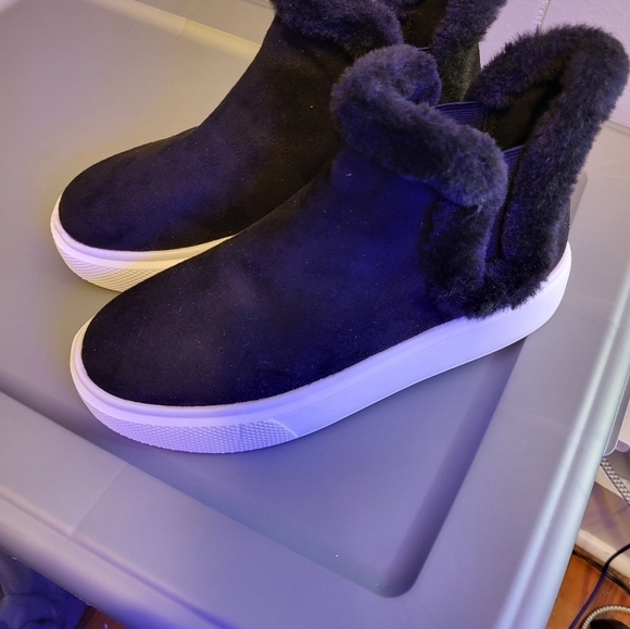 NWT Nine West Chelsea 7 Faux Fur comfortable boots - Picture 9 of 12